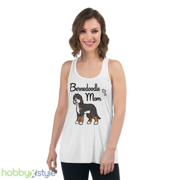 Bernedoodle Mom Dog Lovers shirt - Women's Flowy Racerback Tank