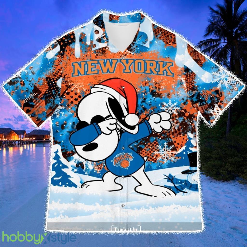 New York Knicks Snoopy Dabbing The Peanuts Sports Football American Christmas Hawaiian Shirt - New York Knicks Snoopy Dabbing The Peanuts Sports Football American Christmas Hawaiian Shirt