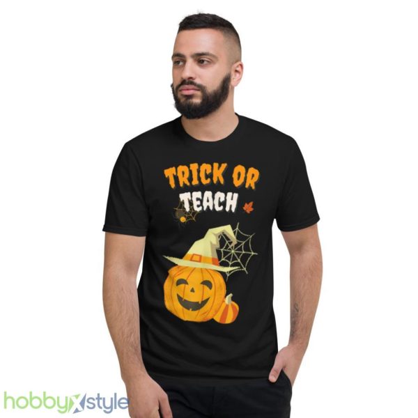 Trick Or Teach Funny Teacher Halloween Teacher Women Men T Shirt Product Photo 5